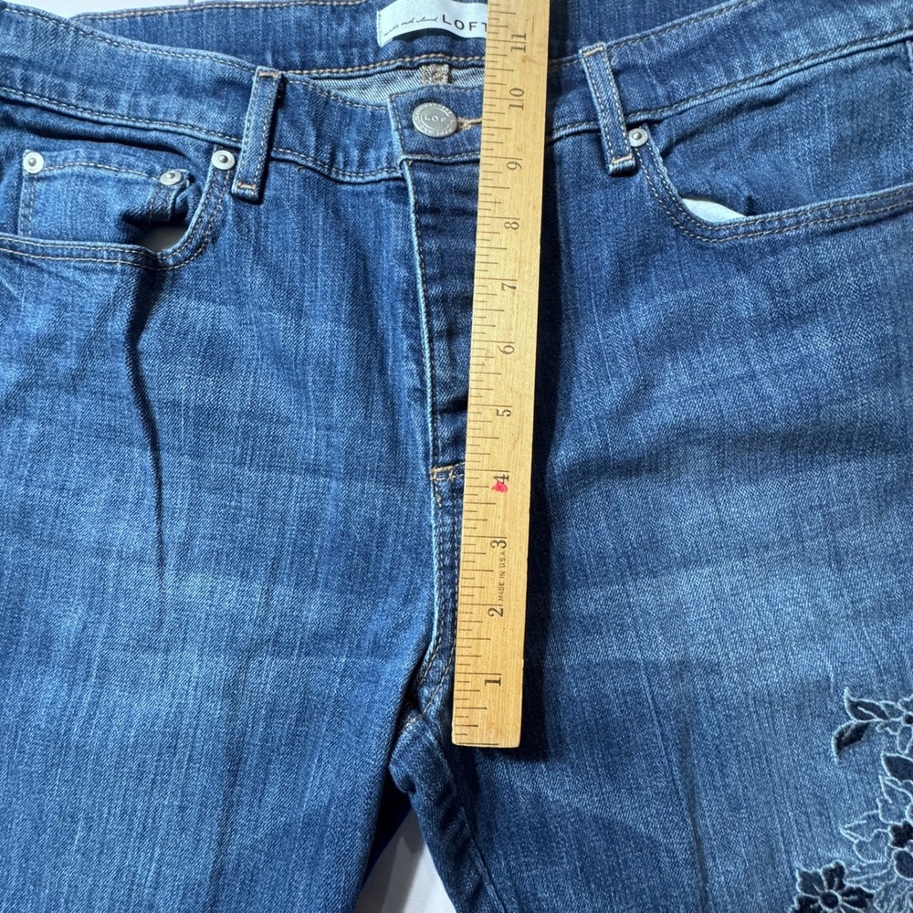 Loft Floral Embroidered Jeans Womens 29 8 Blue Straight Leg Raw Hem Boho Casual - Picture 8 of 15